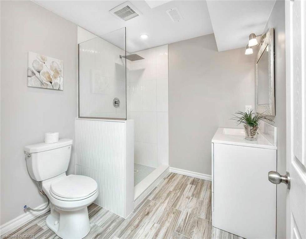 132 Maitland Street Property Photo 10