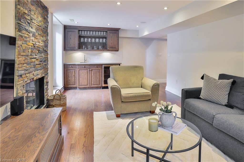 1163 Cayente Place Property Photo 30