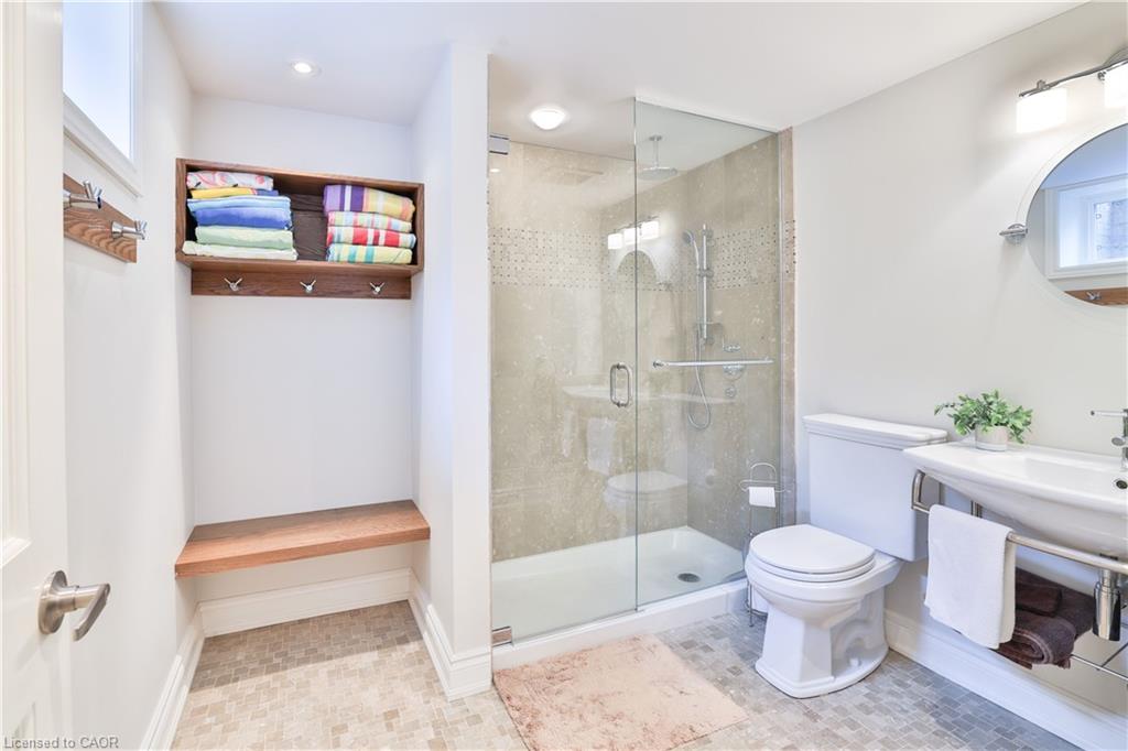 1163 Cayente Place Property Photo 32