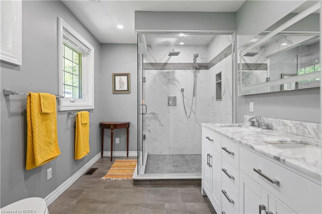 386 Radical Road Property Photo 19