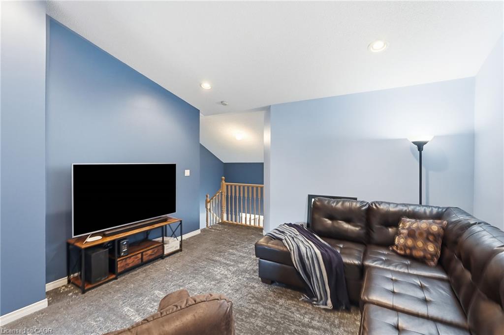 2-222 Fellowes Crescent Property Photo 21