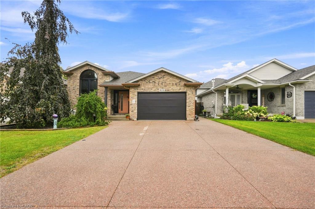 8115 Beaver Glen Drive Property Photo 3