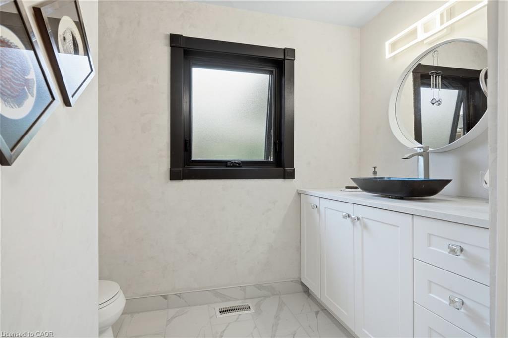 8115 Beaver Glen Drive Property Photo 18