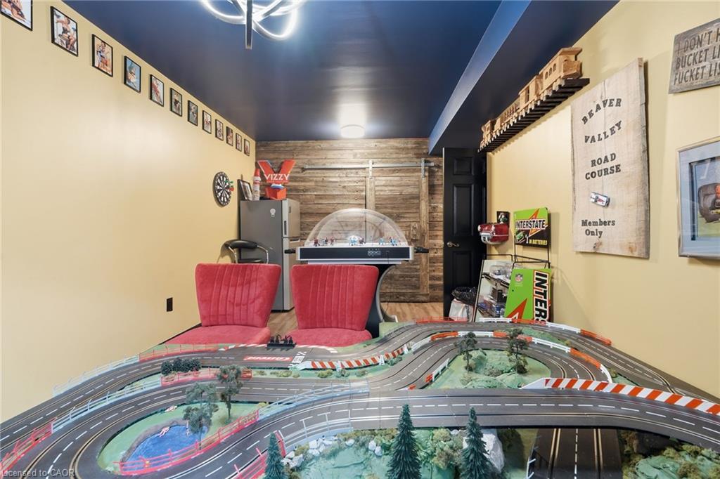 8115 Beaver Glen Drive Property Photo 28