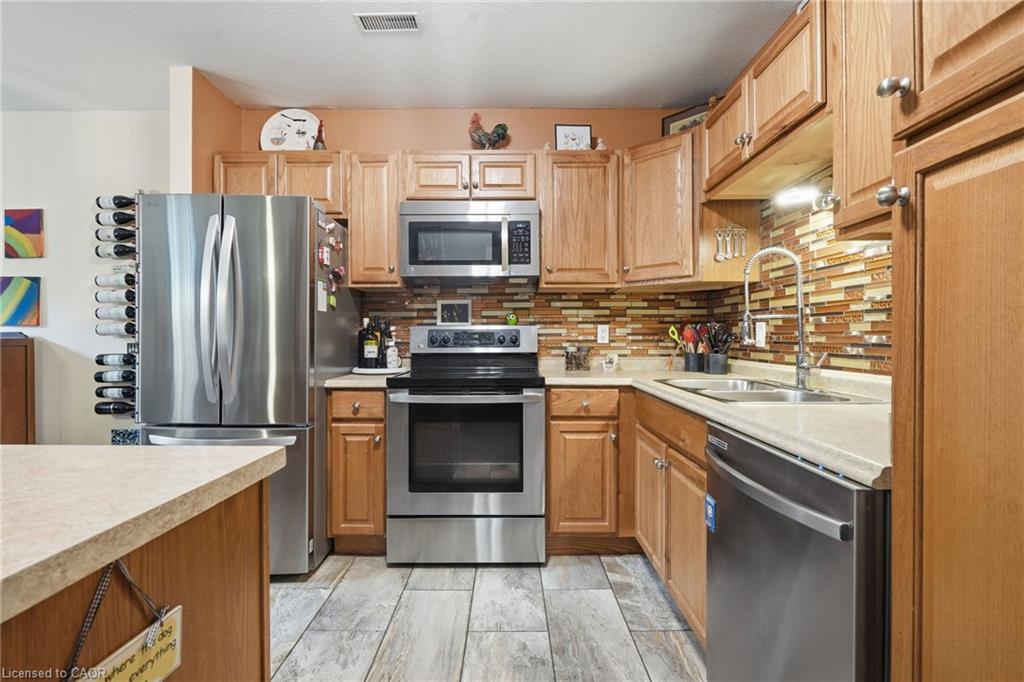 8115 Beaver Glen Drive Property Photo 32