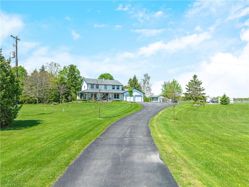 213136 10th Line Property Photo 2