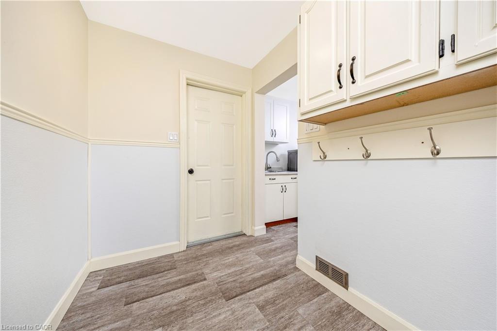 213136 10th Line Property Photo 20
