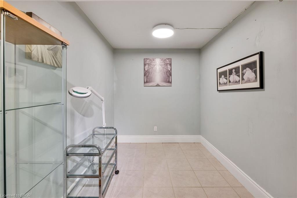 7-120 Bronte Road Property Photo 36