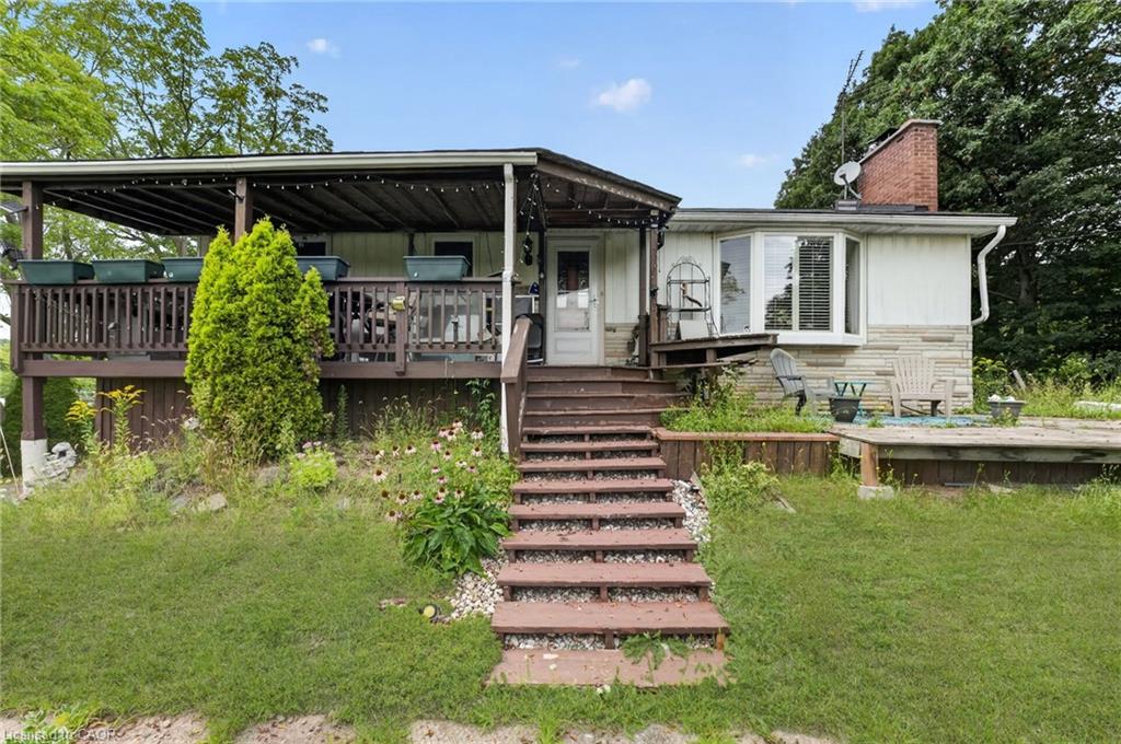 121 Panin Road Property Photo 8