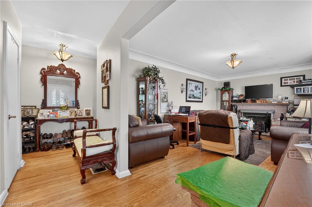 121 Panin Road Property Photo 9