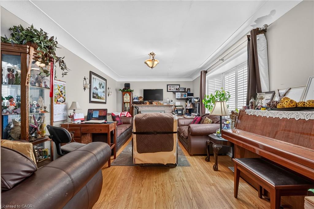 121 Panin Road Property Photo 10