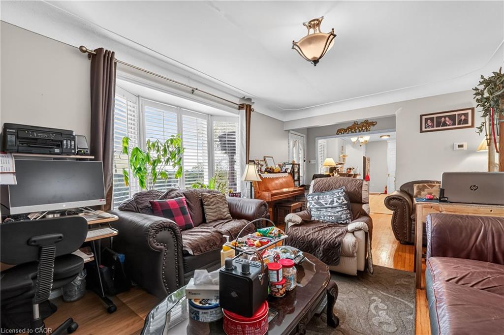 121 Panin Road Property Photo 12