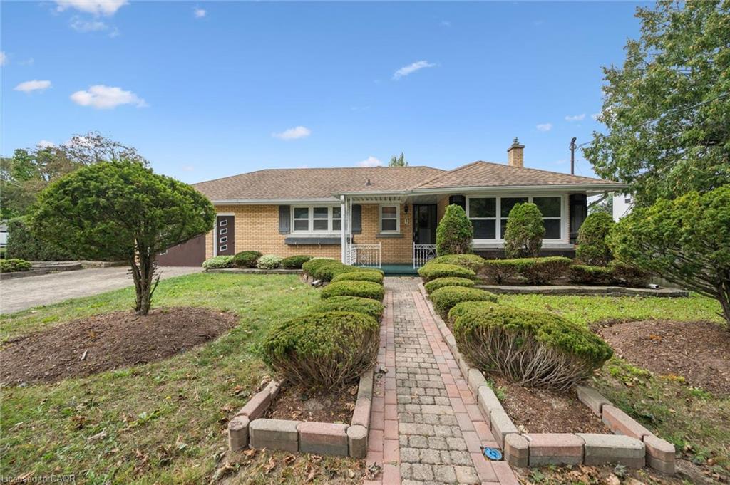 7 Admiral Road Property Photo 1