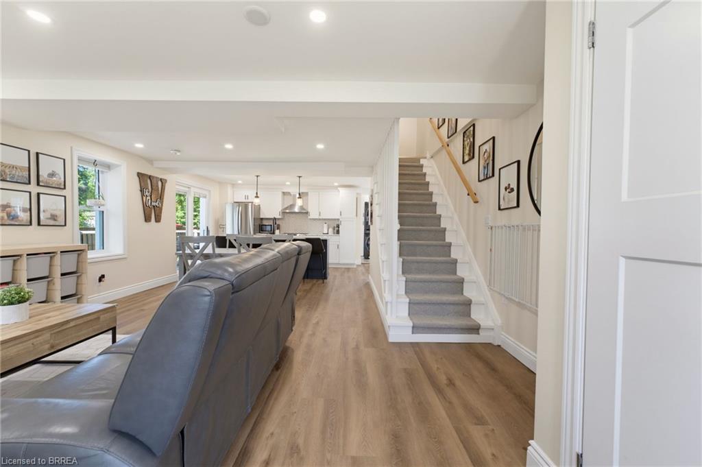 56 Alexander Street Property Photo 4