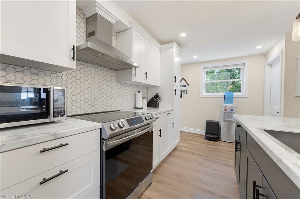 56 Alexander Street Property Photo 10