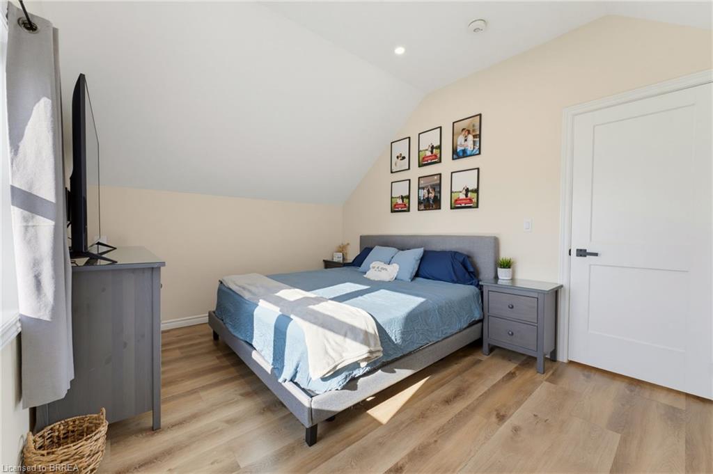 56 Alexander Street Property Photo 13