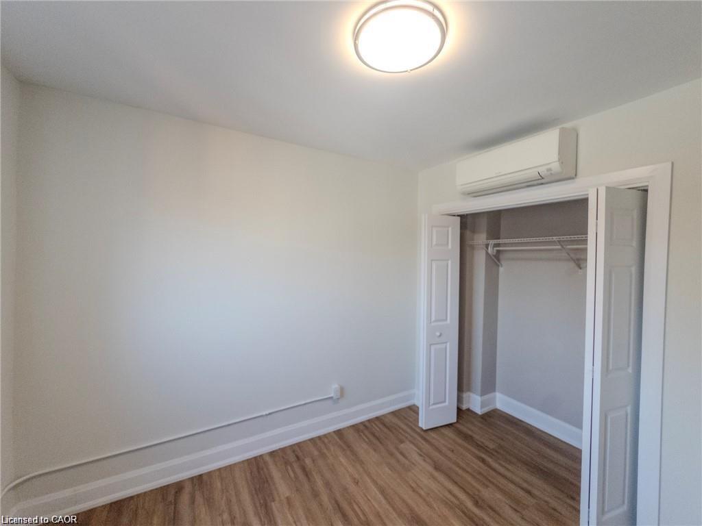 C7-540 King Street E Property Photo 10