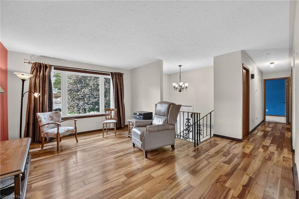 5 Brooks Circle Property Photo 10