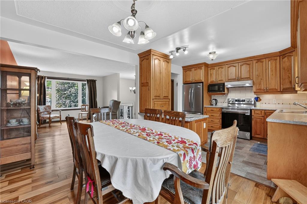 5 Brooks Circle Property Photo 12