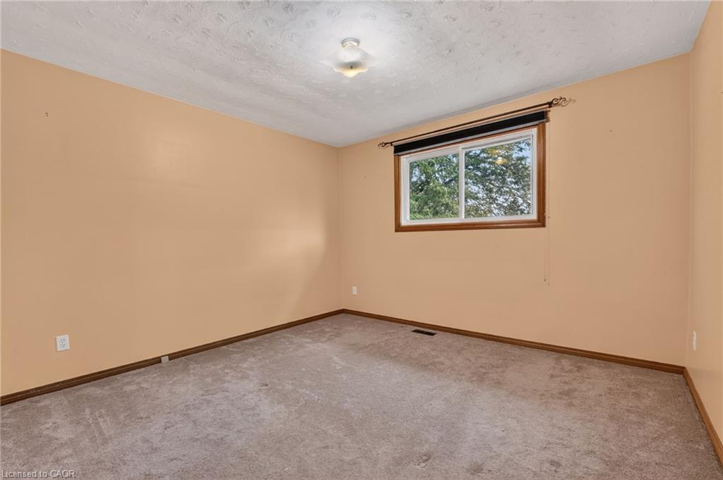 5 Brooks Circle Property Photo 21
