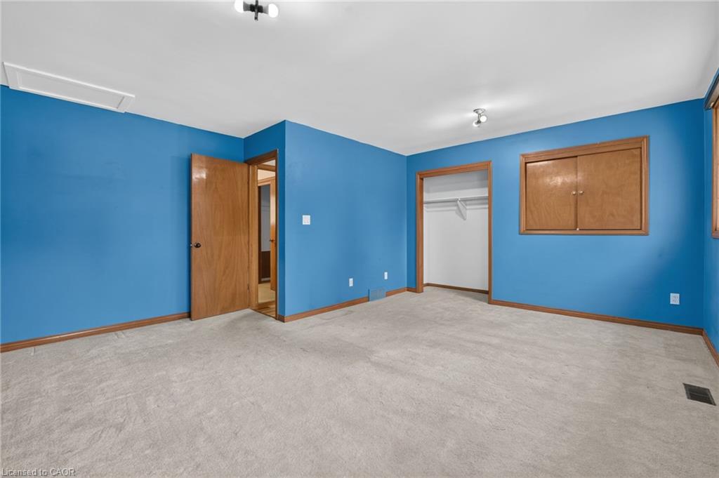 5 Brooks Circle Property Photo 24