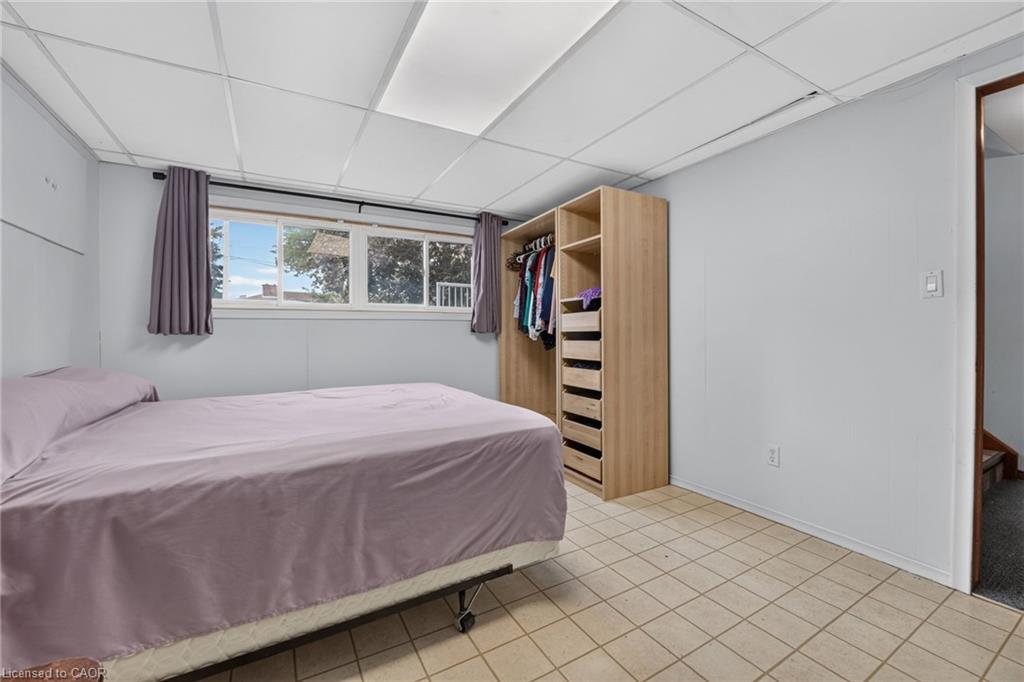 5 Brooks Circle Property Photo 28