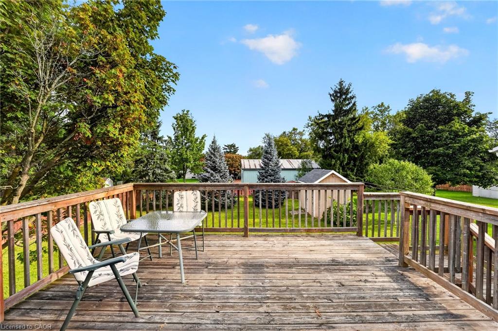 5 Brooks Circle Property Photo 40