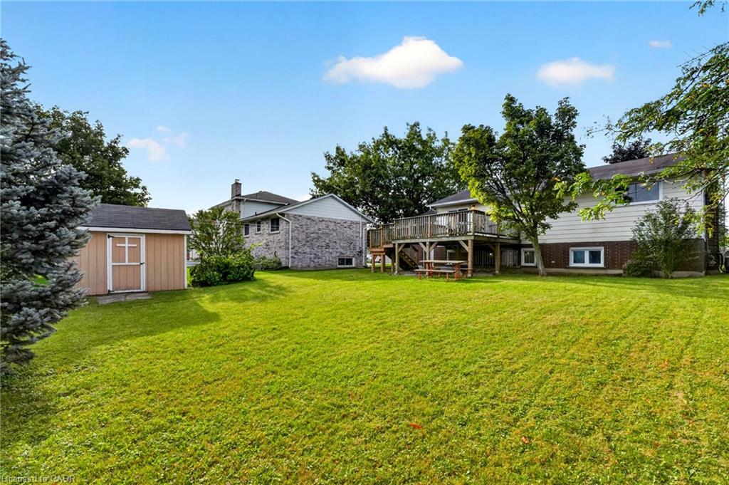 5 Brooks Circle Property Photo 42
