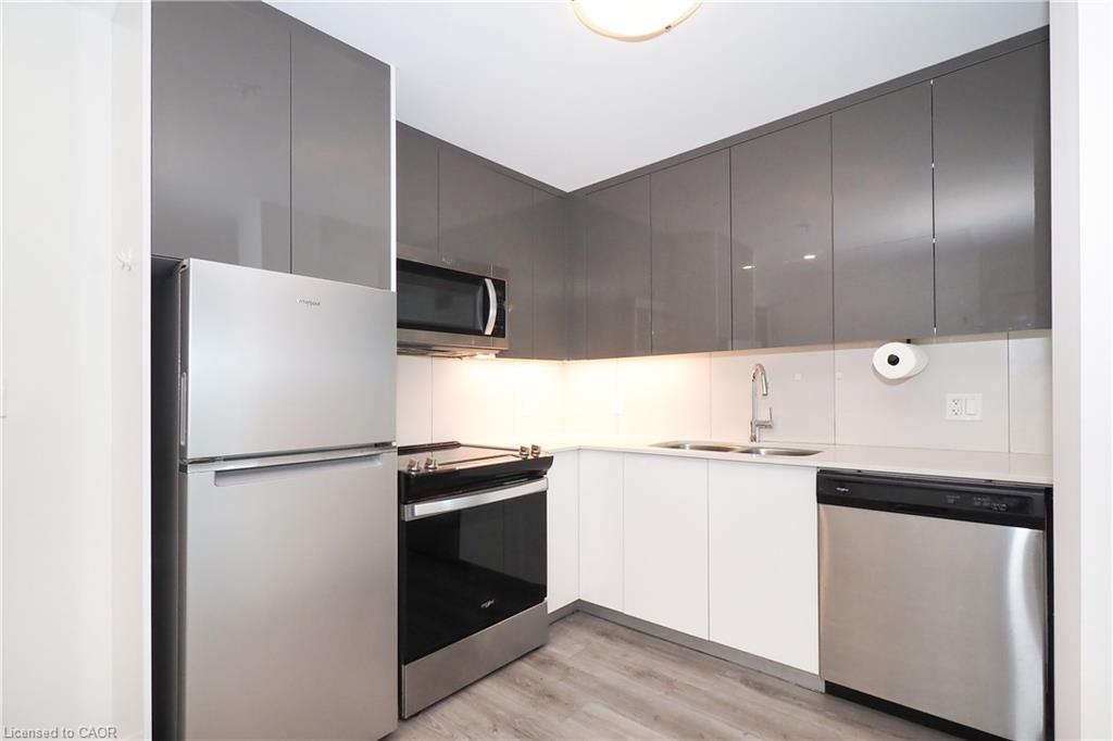 201-60 Frederick Street Property Photo 17