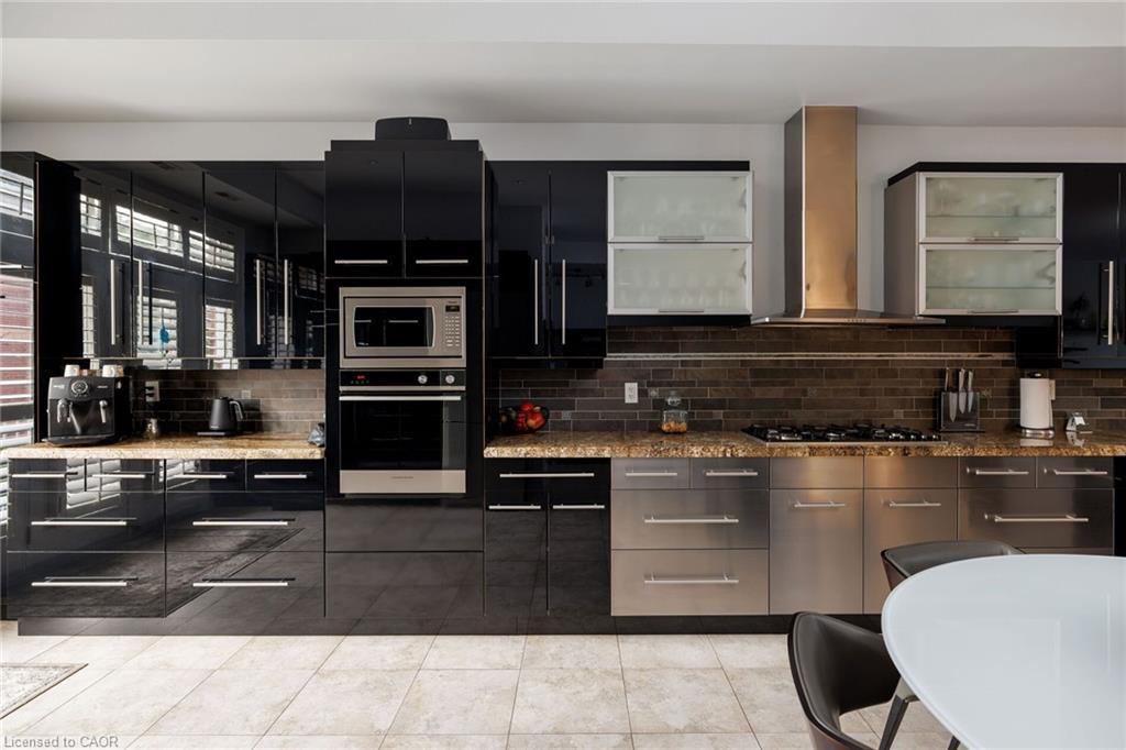 7-120 Bronte Road Property Photo 18