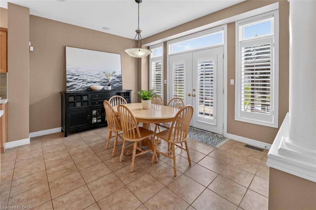 123 Moorland Crescent Property Photo 9