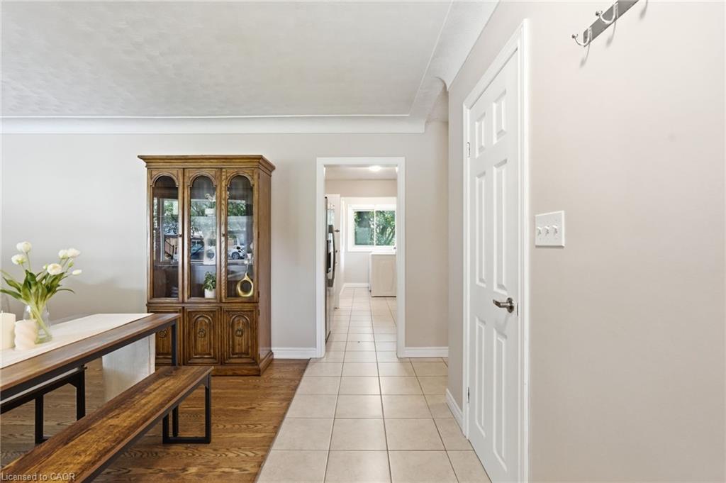 8 Emming Court Property Photo 6