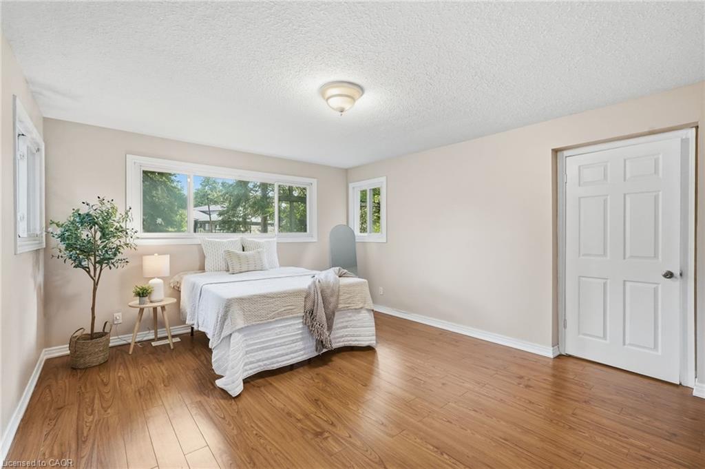 8 Emming Court Property Photo 15