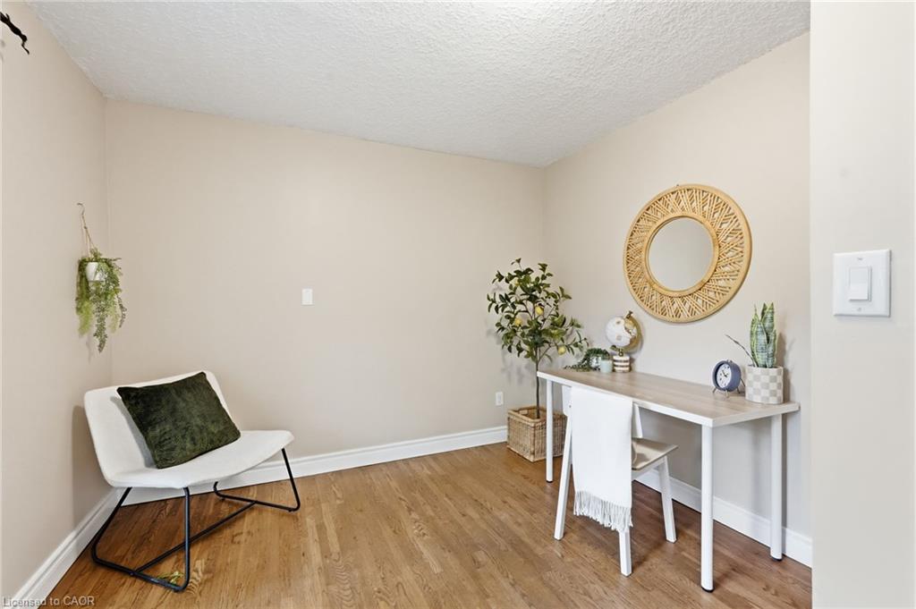 8 Emming Court Property Photo 19