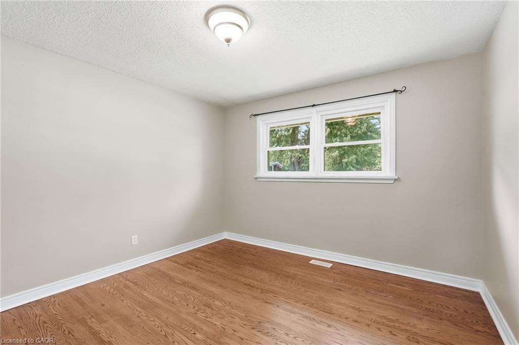 8 Emming Court Property Photo 25