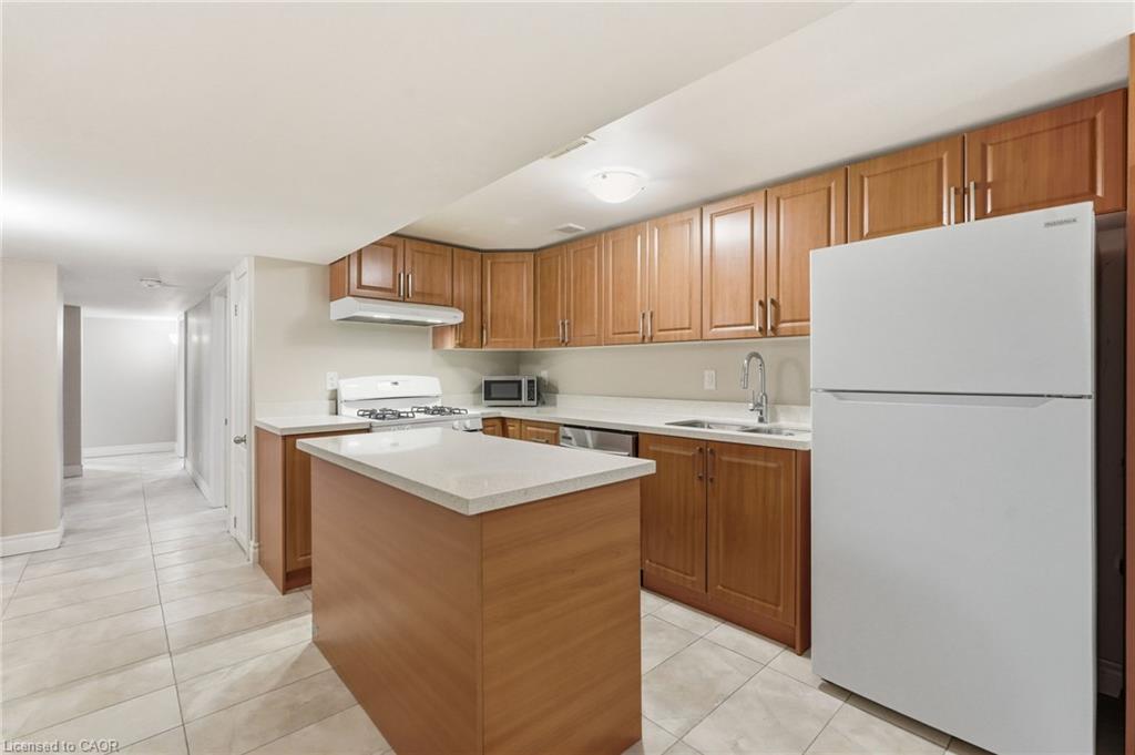 8 Emming Court Property Photo 30