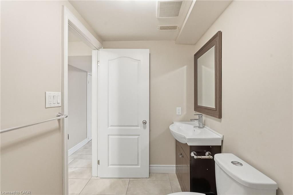8 Emming Court Property Photo 36