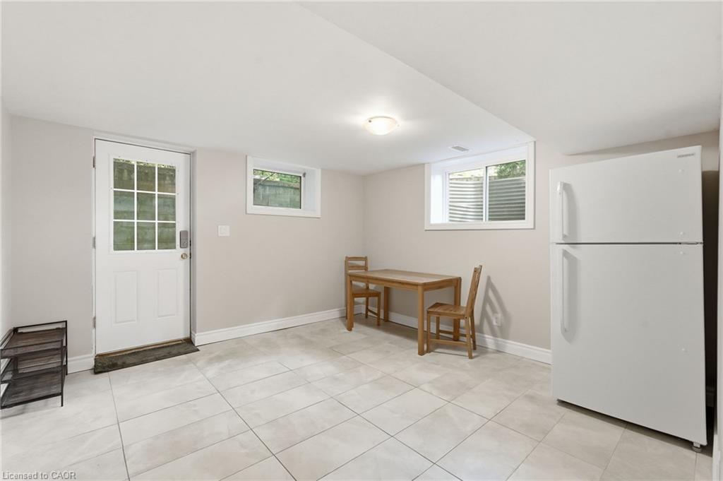8 Emming Court Property Photo 37