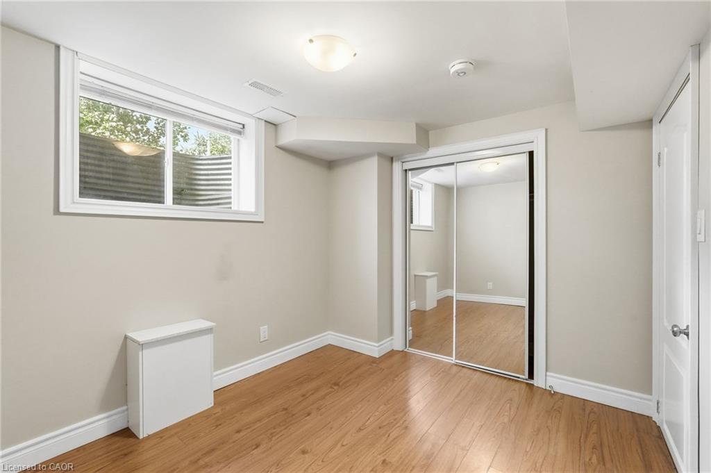 8 Emming Court Property Photo 44