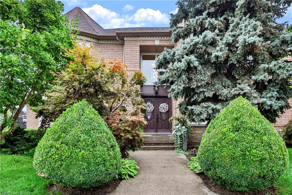 5563 Whitehorn Avenue Property Photo 2