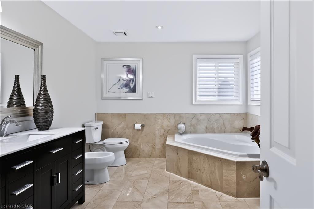 5563 Whitehorn Avenue Property Photo 25