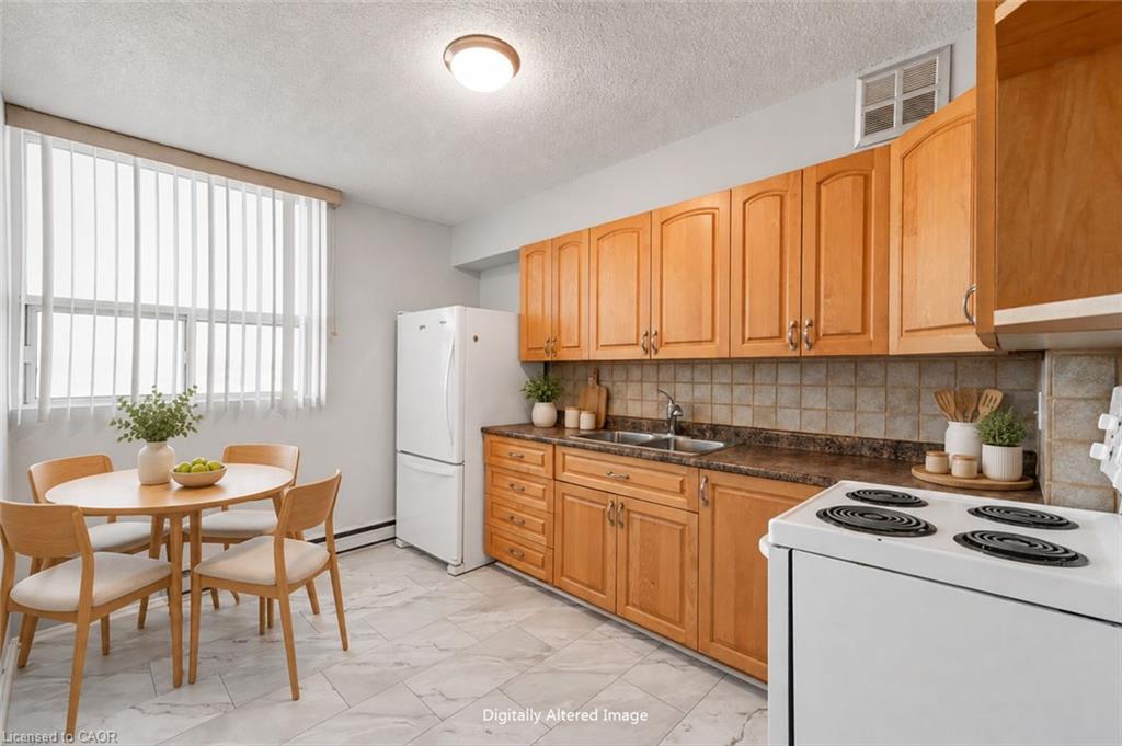 1210-700 Dynes Road Property Photo 18