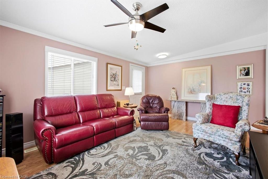 3 Walnut Way Pvt Property Photo 4