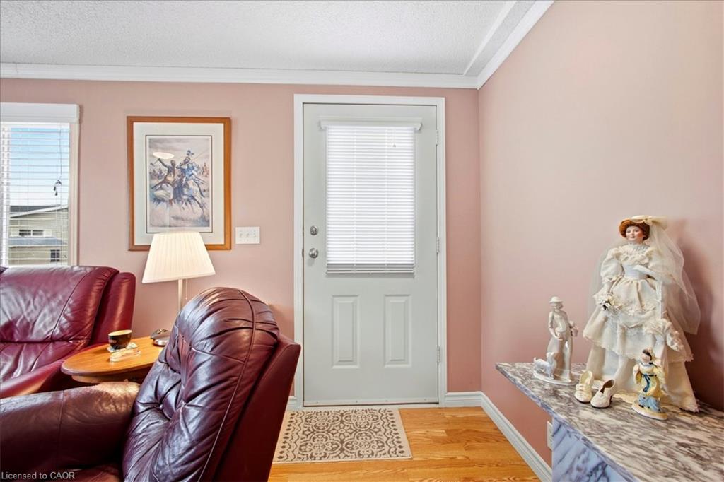 3 Walnut Way Pvt Property Photo 7