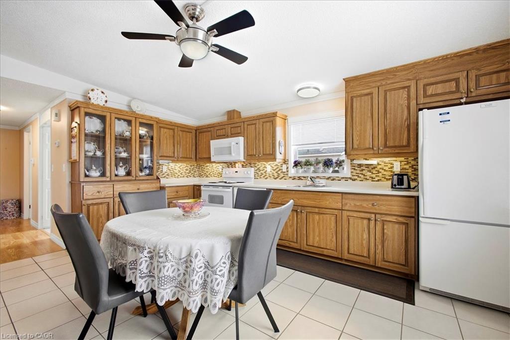 3 Walnut Way Pvt Property Photo 11