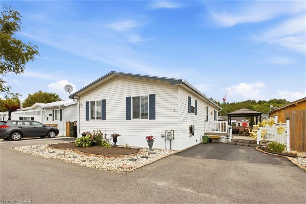 3 Walnut Way Pvt Street Property Photo 1