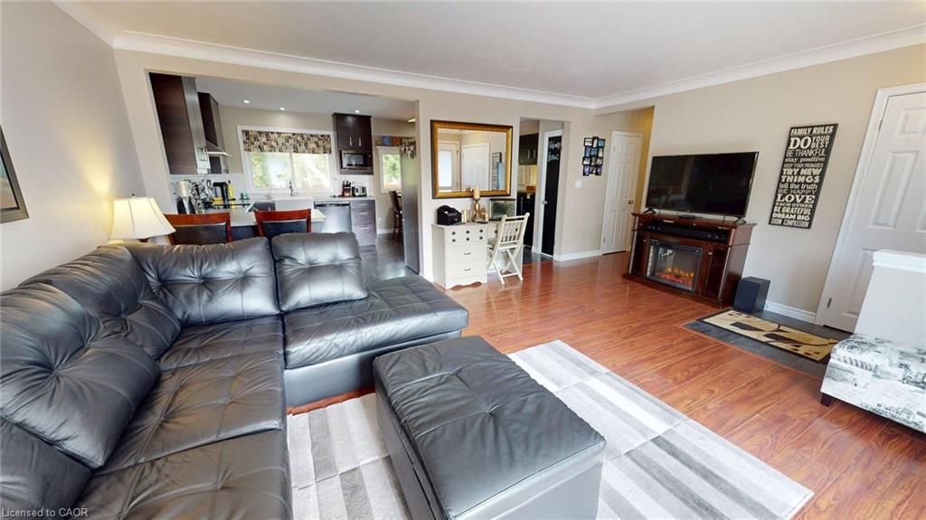 7 Cambridge Drive Property Photo 5