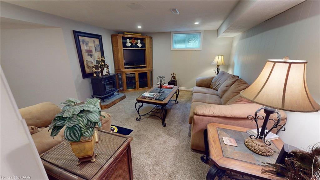 7 Cambridge Drive Property Photo 19