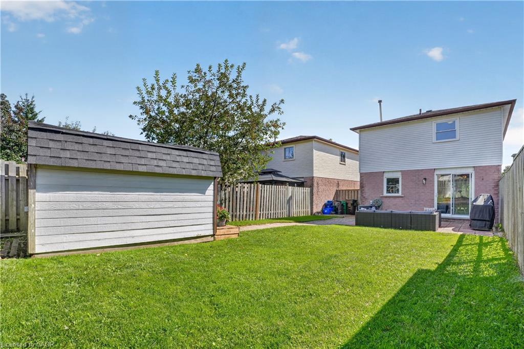 38 Meadow Woods Crescent Property Photo 10