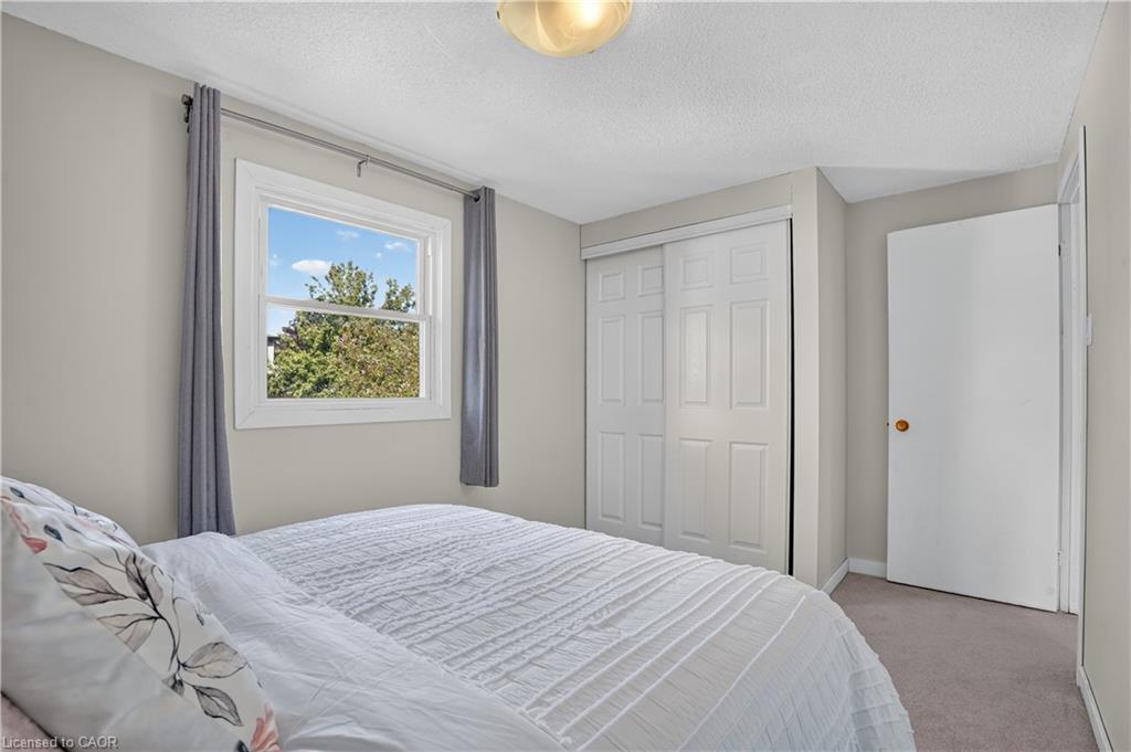 38 Meadow Woods Crescent Property Photo 38